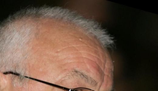 Alexandru Arşinel, operat în secret la coloană.
