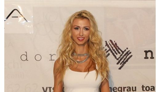 Andreea Balan, sexy si cuminte intr-o tinuta Dorin Negrau! Va place?