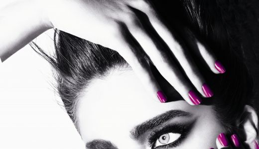 Lacul de unghii Colorama de la Maybelline, cel mai trendy accesoriu al sezonului!