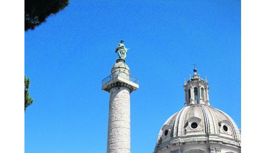 Columna lui Traian, varianta bucureşteană.