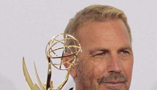 PREMIILE EMMY: Miniseria "Hatfields & McCoys", coprodusă de Castel Film şi ...