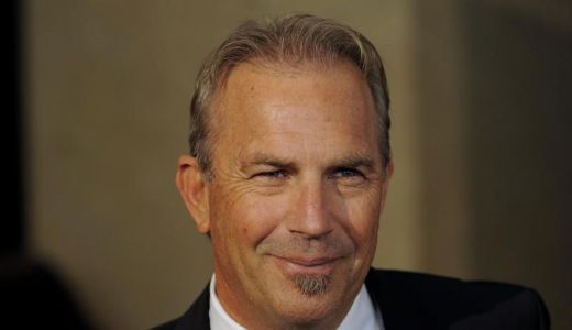 Kevin Costner a mulţumit "comunităţii cinematografice" din România, în discursul ...