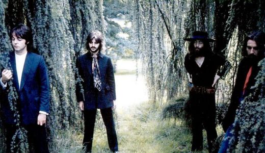 FOTO: Ultima sesiune foto a trupei BEATLES îi surprinde pe cei patru membri în ipostaze INEDITE.