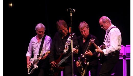 Status Quo a concertat aseara in premiera la Sala Palatului din Bucuresti!