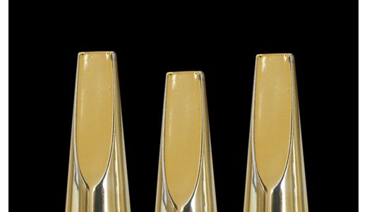 Unghii metalice si produse inovative in manichiura