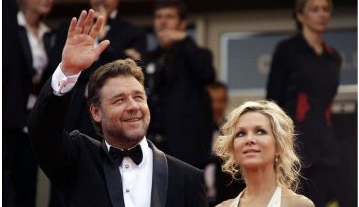 Actorul Russell Crowe va vinde acţiunile deţinute la un club de rugby, ca să-şi simplifice ...