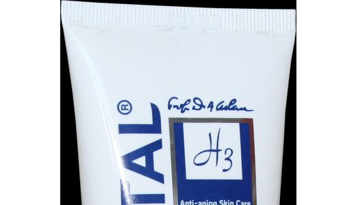 Produsul lunii noiembrie: Crema grasa regeneranta pentru maini GH3 prof. Dr. Ana Aslan