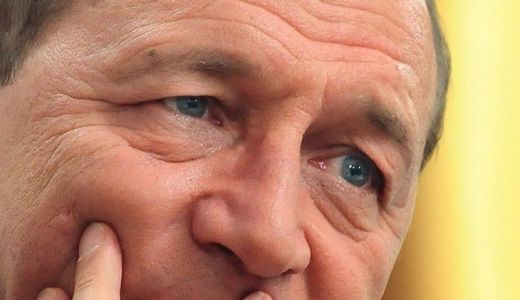 Traian Băsescu dela Cotroceni a lansat  un mesaj pozitiv către România: "Le doresc ...