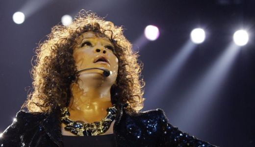 Tony Scott, Larry Hagman, Whitney Houston, Etta James - printre dispăruţii anului 2012.