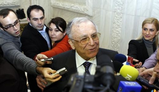 Iliescu: M-a cutremurat vestea morţii lui Sergiu Nicolaescu, e o mare pierdere pentru toţi.