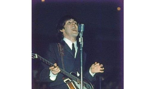 Fotografii color INEDITE cu trupa The Beatles,  scoase la licitaţie.