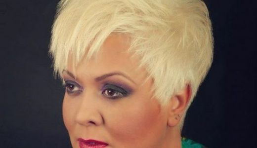 Exclusivitate! Monica Anghel: “Fericirea pentru mine inseamna echilibru”