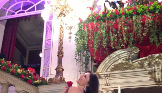 Ramona Badescu a afisat un trup de sirena la Balul Operei din Cluj!