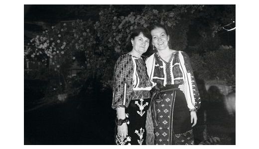 „Mama. Sărută-mă mereu de noapte bună!“.