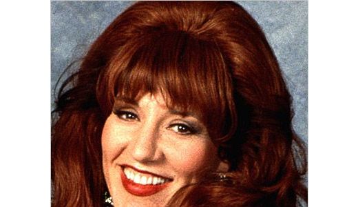FOTO: Vezi cum arată Peggy Bundy la 59 de ani.