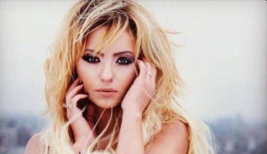 Exclusivitate! Giulia: “Fiica mea canta si danseaza toata ziua”