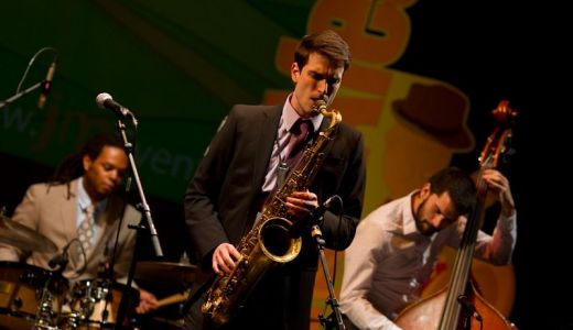 EUROPAfest 2013 sărbătoreşte 20 de ani de muzică bună, între 9 şi 25 mai, în Capitală.