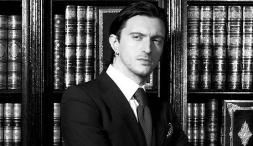 Isi pregateste intrarea la Hollywood? Dragos Savulescu cumpara studiouri de film