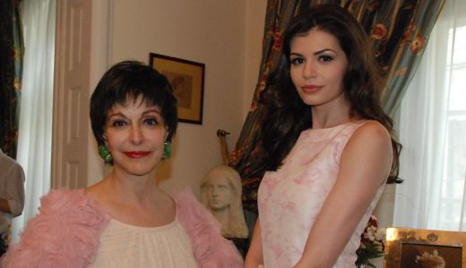 Pentru Monica Gabor dragostea si dorul de fetita ei sunt mai presus de orice!