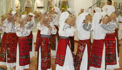 O nouă ediţie a festivalului de folclor “Cânt şi joc dobrogean”.