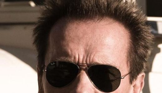 Arnold Schwarzenegger, producător şi actor într-un film cu ZOMBIE.