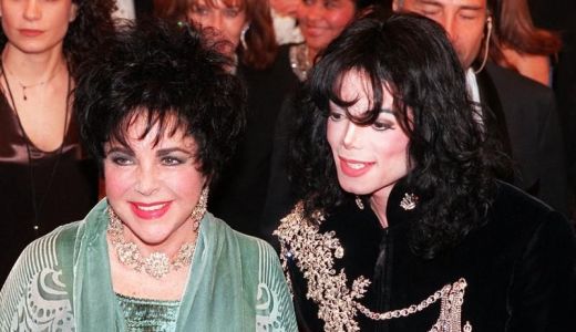 4 ani de la MOARTEA lui Michael Jackson. Fiul superstarului va povesti ultima zi din viaţa ...