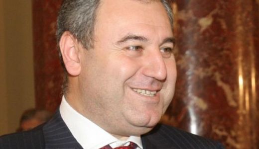 Dorin Cocoş se ÎNSOARĂ. Vezi cu cine o ÎNLOCUIEŞTE pe ELENA UDREA.
