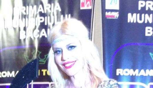 Loredana, desemnată Artistul Anului 2013 în România.