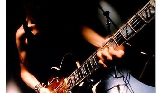 Trei zile de rock greu la poalele Cetăţii Râşnovului.