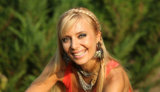 Roxana Iliescu debuteaza in cinema ca o Regina, in animatia Justin si cavalerii