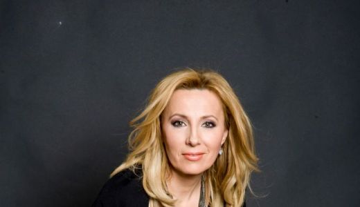 Irina Pacurariu, vedeta TVR, sustine hibridele Toyota