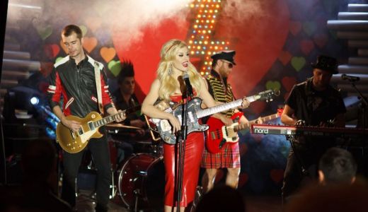 Loredana lansează un nou videoclip, pentru piesa “Nu ştiu cine eşti”.