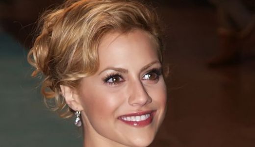 Noi dezvăluiri despre moartea actriţei Brittany Murphy.