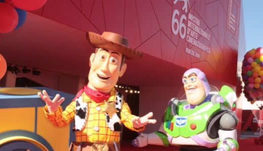 Personajele "Toy Story 3",  Buzz si Woody, sosesc la Bucuresti  