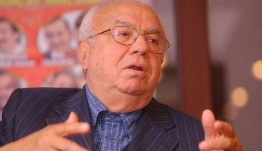 EXCLUSIVITATE ! ALEXANDRU ARSINEL: "Marionetele din showbiz nu sunt modele pentru copiii nostri"