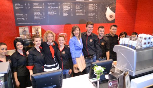 Nico, Roxana Iliescu si Raluca Moianu au petrecut Ziua Femeii cu brasovenii!
