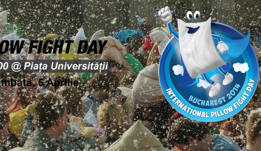 Monica Iagar participa la bataia cu perne din Piata Universitatii!