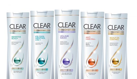 CLEAR: Ingrijirea, o conditie esentiala pentru un par frumos