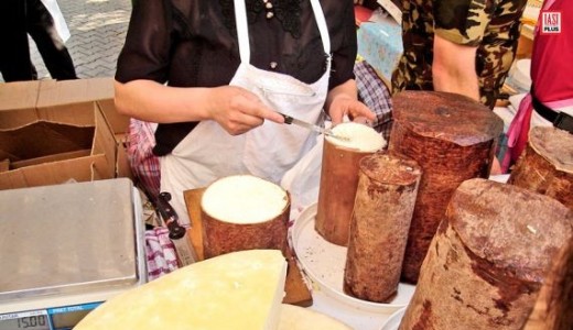Targ ecologic de produse traditionale in parcul Academiei!