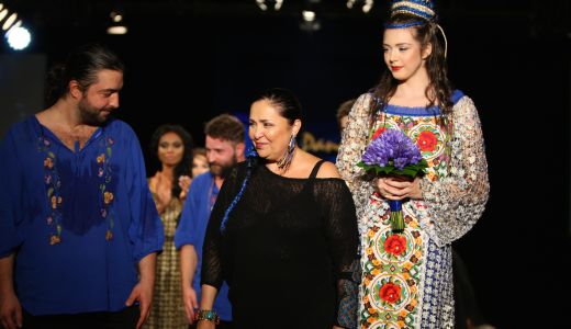 Colectia "Albastru de Voronet" by Liza Panait a uluit asistenta