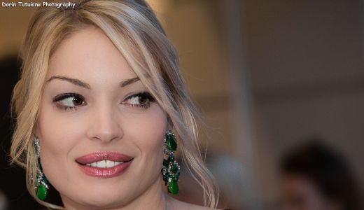 EXCLUSIVITATE! VALENTINA PELINEL: "STILUL ANGELINEI JOLIE TE LASA MEREU CU GURA CASCATA!"