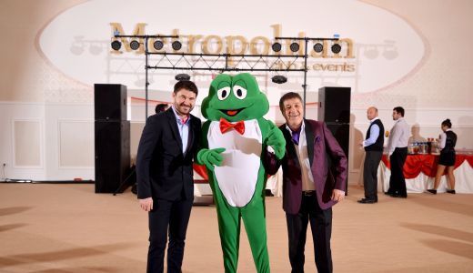 Petrecere cu premii si colinde pentru 10 ani de sanatate!