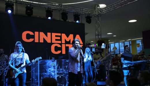 Vedetele au fost la inaugurarea primului cinema 4DX din Romania
