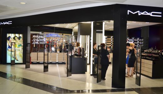 Un cunoscut brand de machiaj s-a redeschis intr-un mall din capitala!