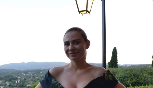 Adina Buzatu, vacanta "vinovata" pe Riviera Franceza