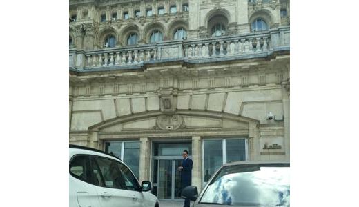 "Manuta norocoasa a Loteriei" intra in politica?