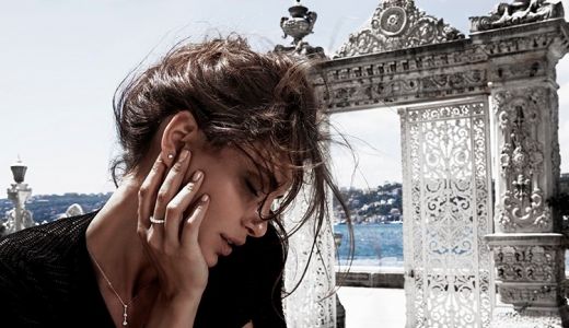 Catrinel Menghia, asociata cu imaginea diamantului pur!